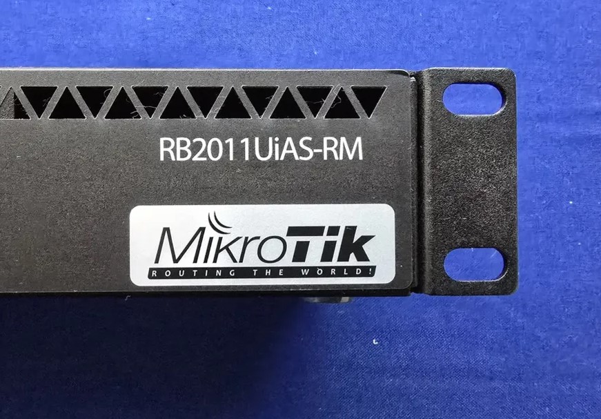 ROUTER MIKROTIK ROUTERBOARD RB2011UIAS-RM - Image 2