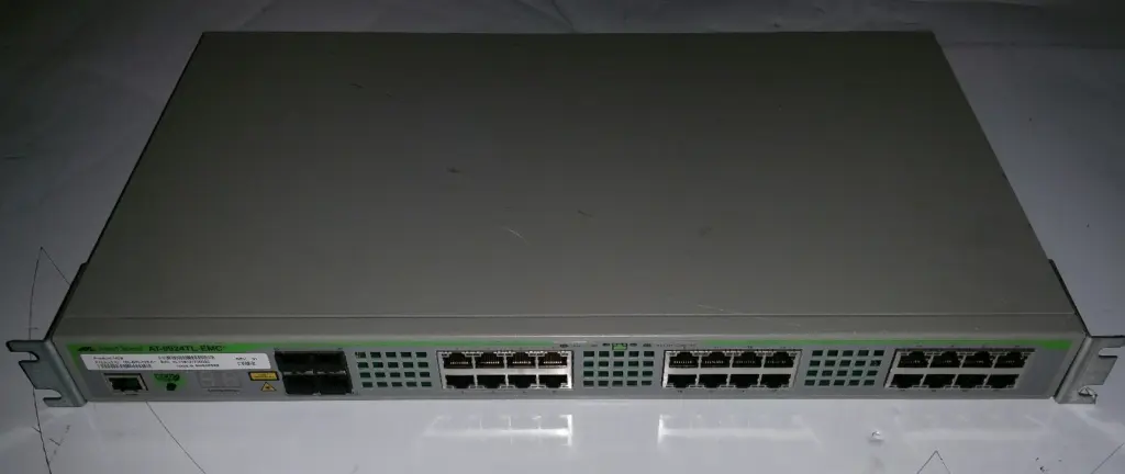 SWITCH 24PORTS ALLIED TELESIS AT-9924TL-EMC2